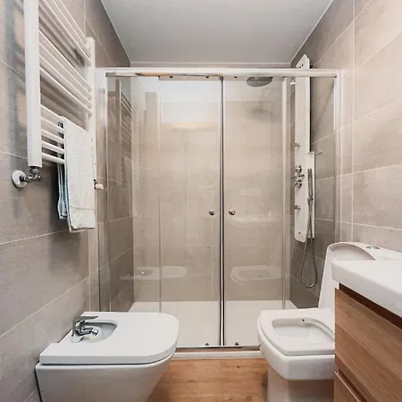 Habitación Céntrica Con Balcón