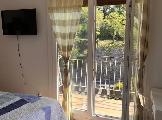 Habitacion En Vivienda Centrica בילבאו