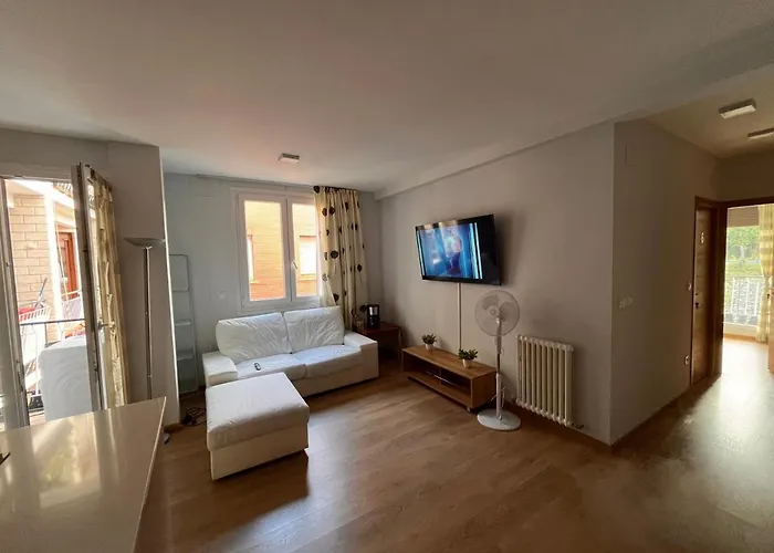 Habitacion En Vivienda Centrica בית אירוח *