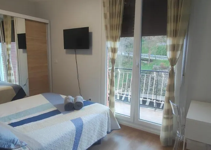 Habitacion En Vivienda Centrica בית אירוח